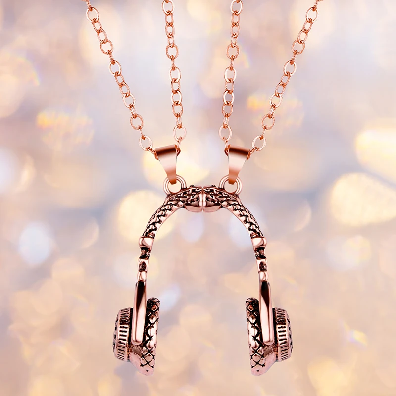 

DJ Music Headphone Pendant Necklace Long Chain Men Women Hip Hop Jewelry Rock Headset Necklace Male Gift