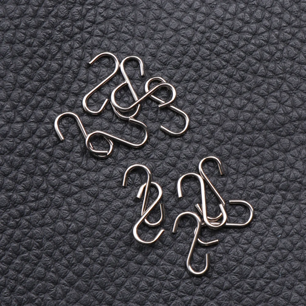 

100PCS DIY Mini S-shaped Hooks Sturdy S-shaped Hooks Stainless Steel S-shaped Hangers Metal DIY Jewelry Accessory