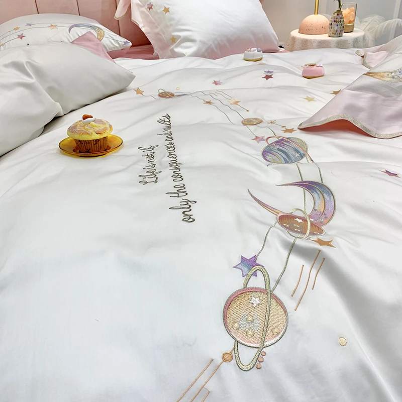 Роскошный постельный комплект из 4/6 предметов с вышитыми луной звездным небом и