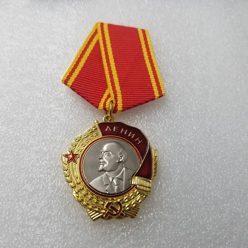 

CCCP Orden Lenina USSR Order of Lenin Pre Soviet Union Military Medal Russia Military Decoration CCCP Person Gold Badges