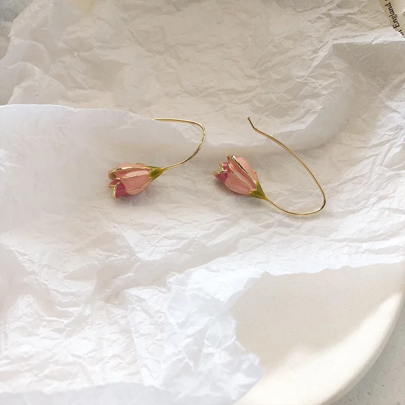 

Retro Tulip Earrings Minority French Gentle Sweet Girl Simple Spring Earrings Retro Fashion Trendy Earrings