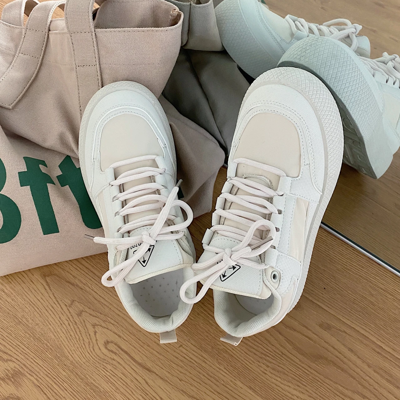 

Woman Sneakers 2021 Designer Platform Shoes Fashion Thick Bottom Ladies Vulcanized Shoes Basket Femme Chunky Sneakers Women