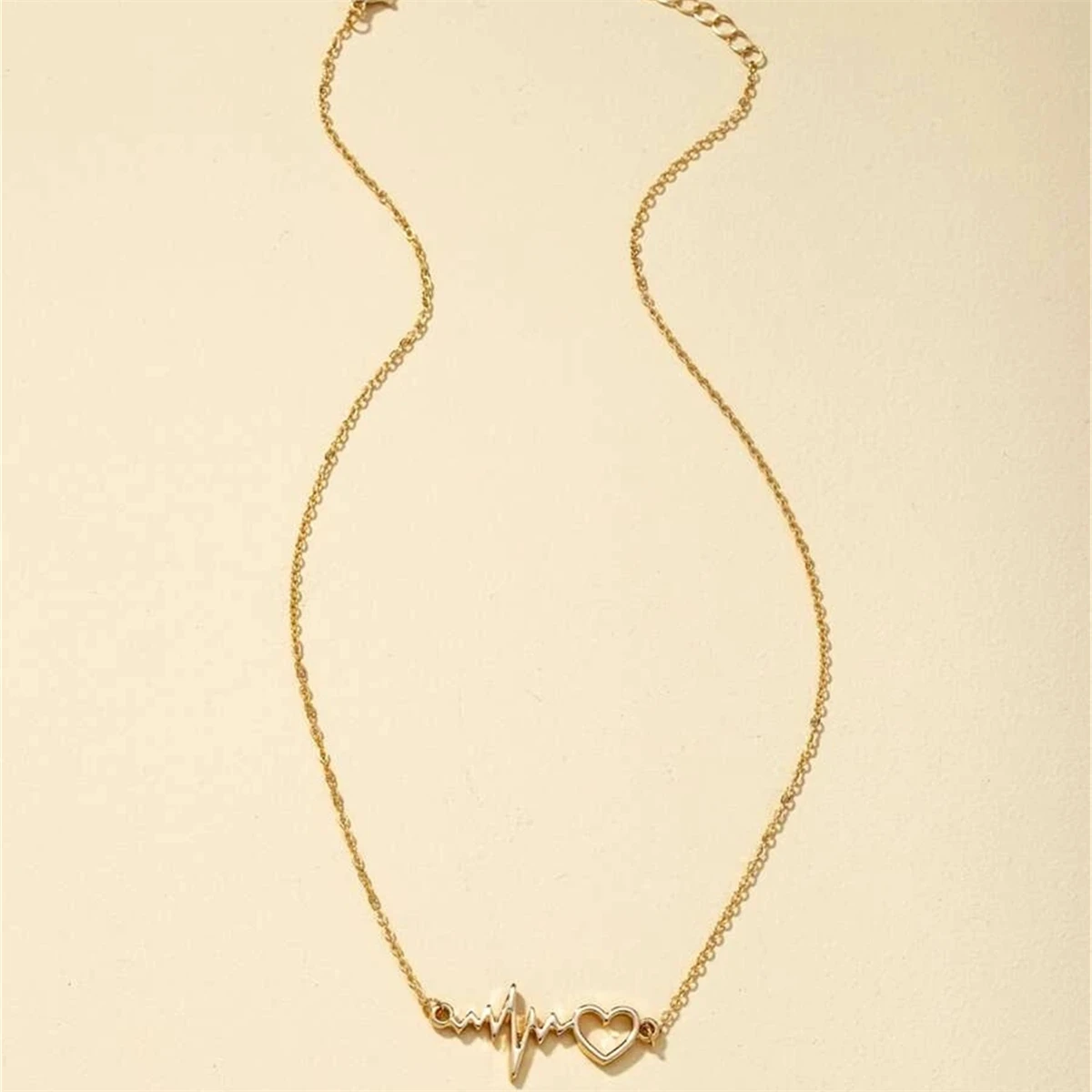 

Trendy Love Heart Electrocardiogram Pendant Necklace Golden Heartbeat Female Necklace gargantilla mujer collares para mujer