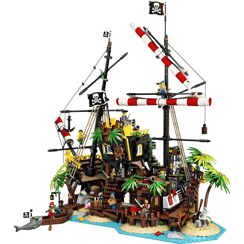 2020 New Ideas lepining Pirates of Barracuda Bay Black Seas 21322 ship Building Blocks Bricks Toys Kids Gifts | Игрушки и хобби