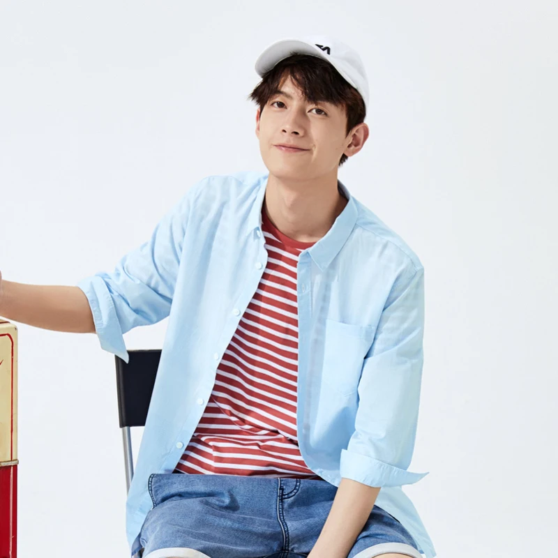 Мужская рубашка с короткими рукавами хлопковая отложным воротником на пуговицах