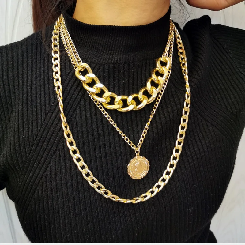 

Retro Fashion Thick Chain Necklace Heavy Metal Texture Queen Embossed Pendant Necklace Female Multilayer Sweater Chain Necklace