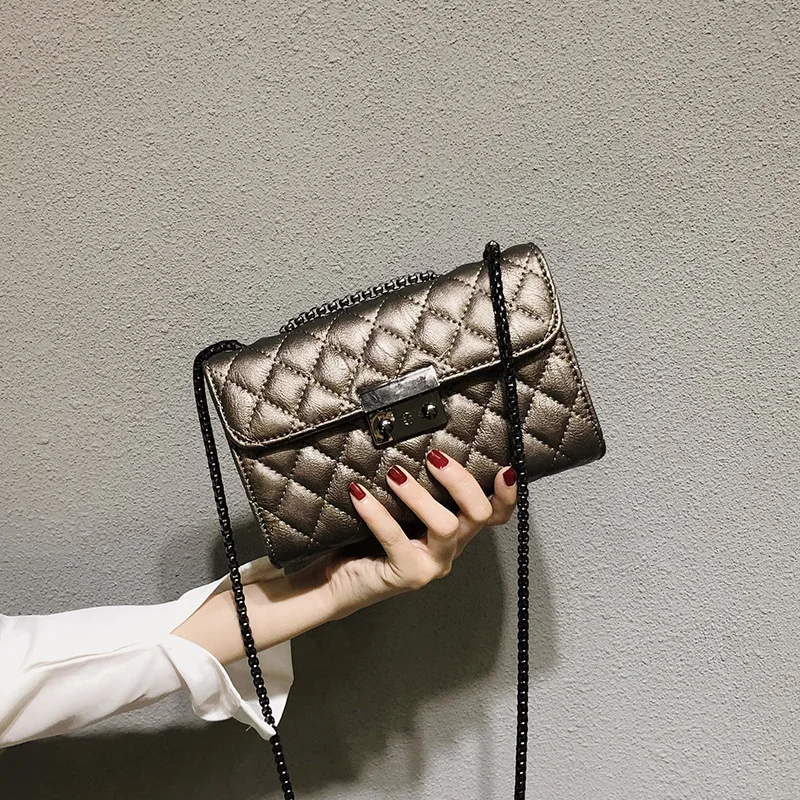 Женская сумка на цепочке новинка 2019 через плечо Ретро стиль маленькая xiangfeng