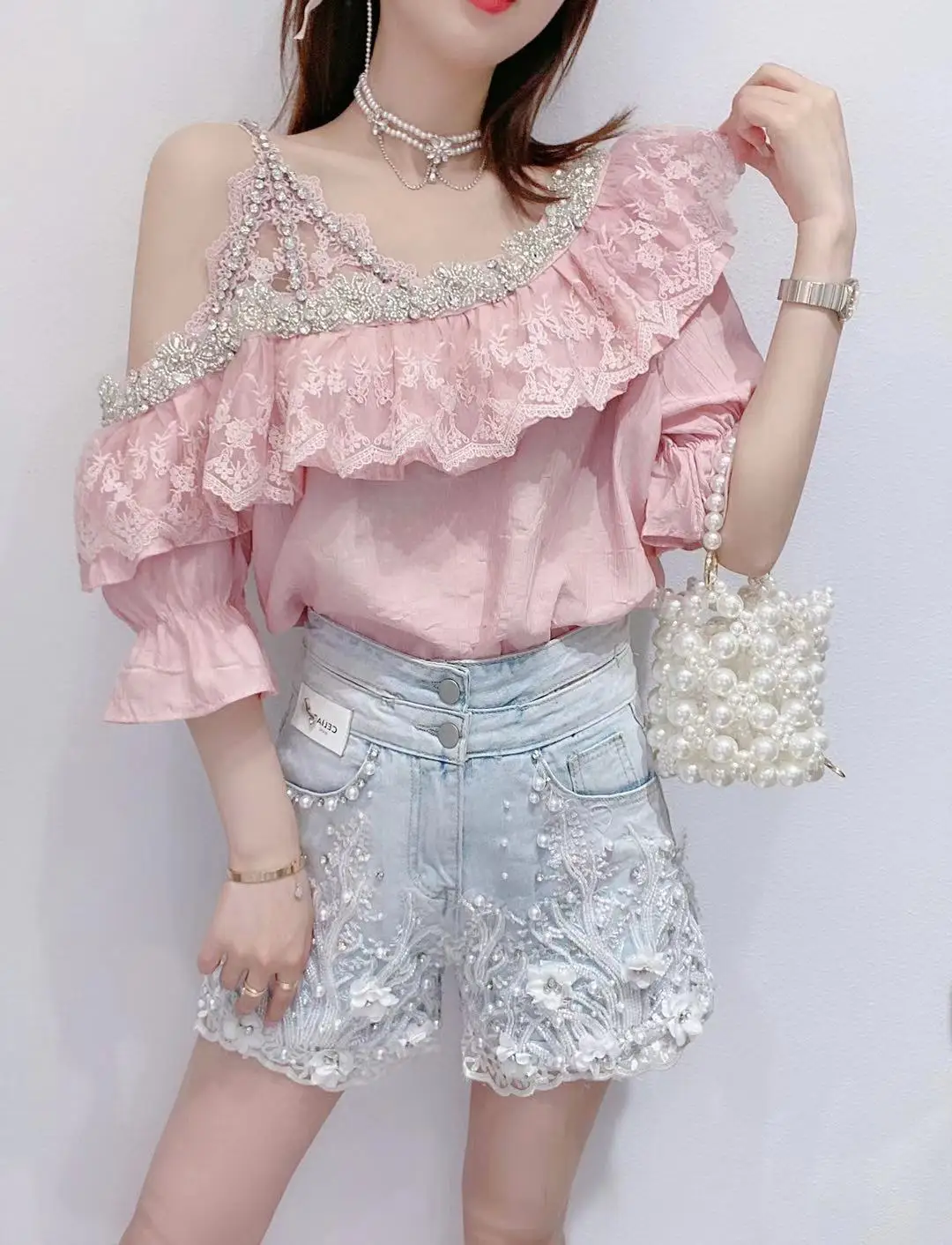 

Fashion Short-Sleeved Women's Shirt 2021 Korean Sweet Exquisite Rhinestone One-Shoulder Top Lace Ruffled Graceful Cute Blouse