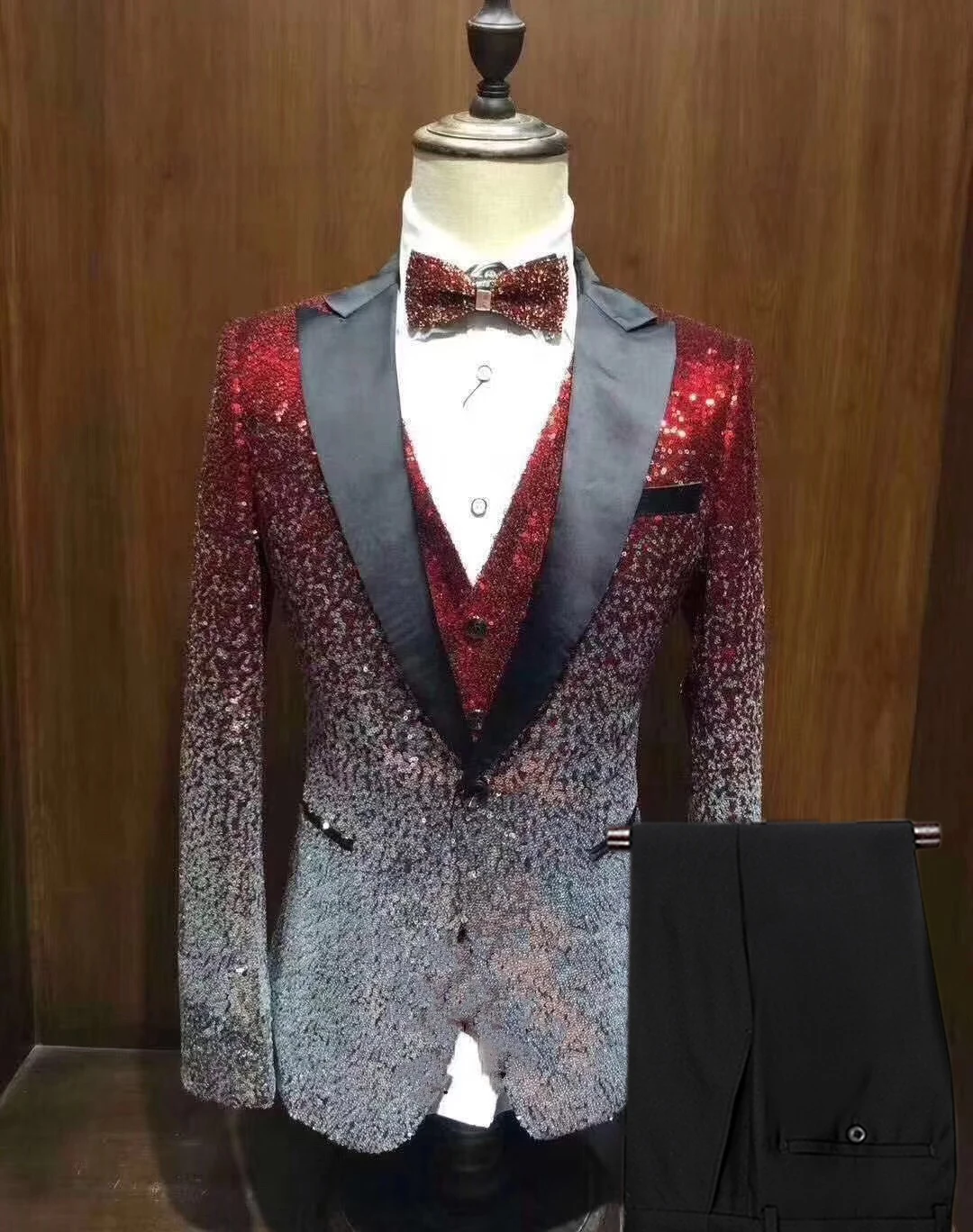 Mens Suits 3 Piece Sequin Glitter Embellished Peaked Lapel for Nightclub Party Banquet  Mens Suit for Wedding(Blazer+Vest+Pant)