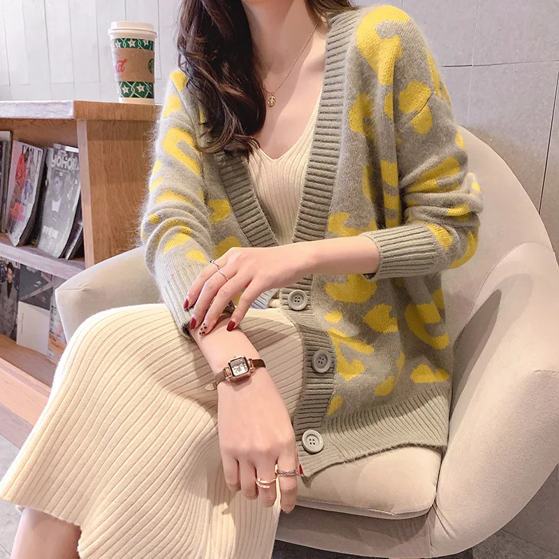 

Sweet Button Sweater Cardigan Women Loose Knit Coat Autumn Spring Casual Lady Long Sleeve V Neck Leopard Outerwear Sweater