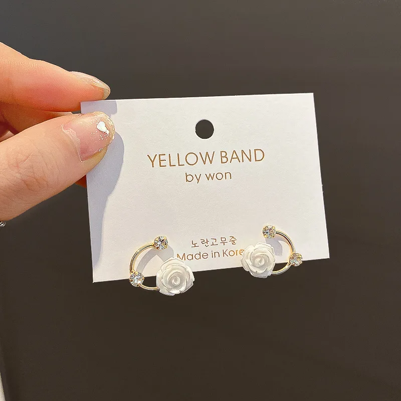 Женские серьги гвоздики в Корейском стиле с милыми цветами ромашки изысканные