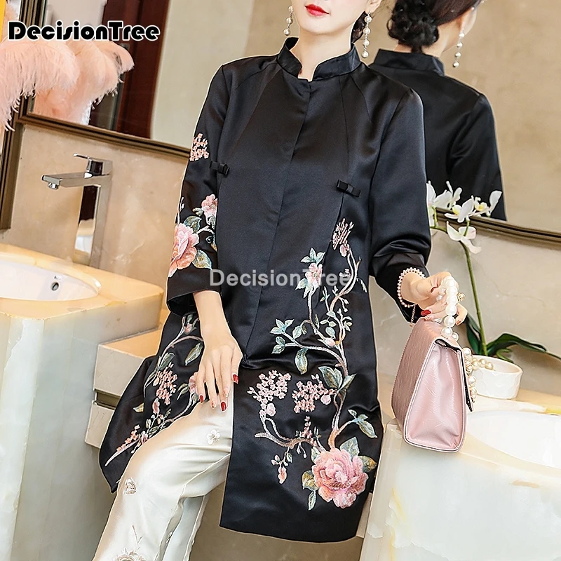 

2022 chinese female satin qipao robe elegant plus qipao mandarin collar vintage cheongsam vestidos embroidery formal tang coat