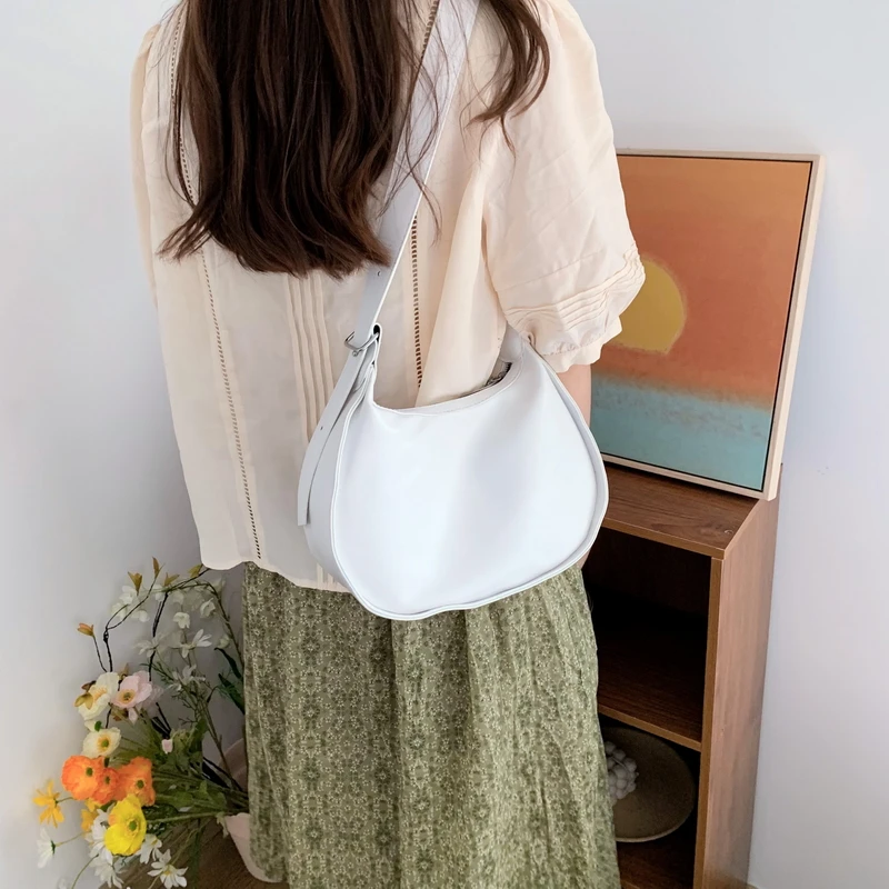 

Solid Color Shoulder Bags 2021 Simple Soft PU Leather Saddle Crossbody Bags Casual White Women's Bag Adjustable Wide Belt Bag