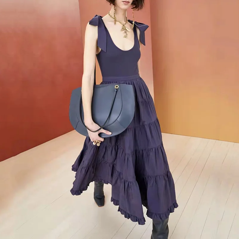 

Catwalk 2021 summer new fashion personality strap solid color square collar waist slim big pendulum long dress