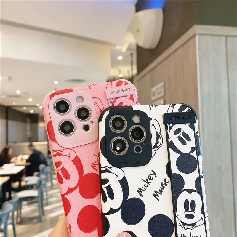 

Disney cartoon couple with wristband mobile phone case for iPhone7/8/se/7p/8p/xs/xr/xsmax/11pro/11promax/12pro/12promax/12mini