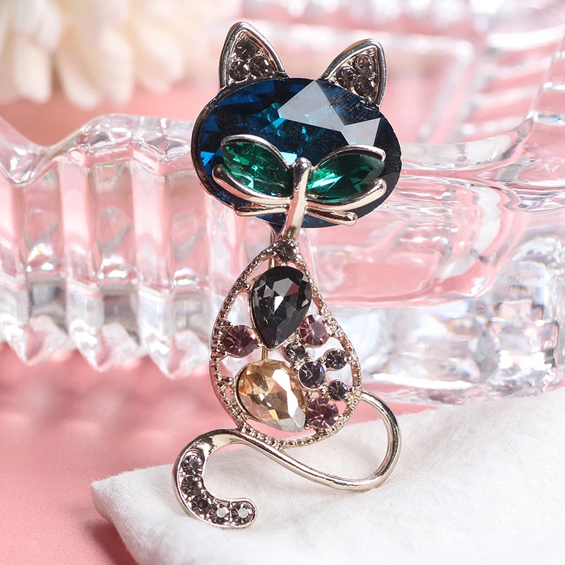 

European and American Elegant Crystal Rhinestone Cat Opal Animal Brooch Pin Iadies Suit Brooch Clothing Buckle