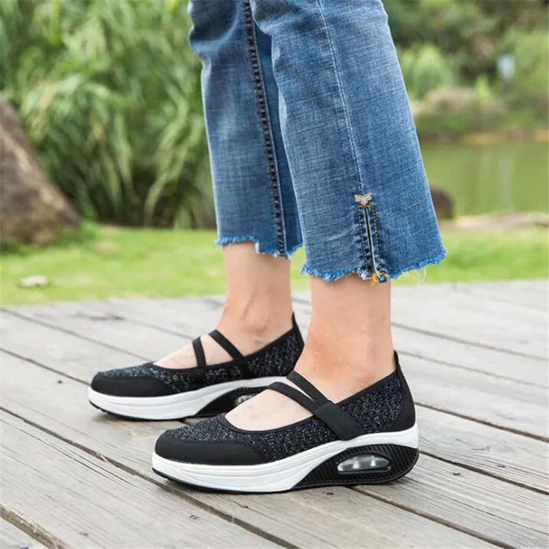 

New summer mesh shoes thick bottom platform shoes shallow mouth old shoes air cushion women's shoes rocking shoes 35-42 yards