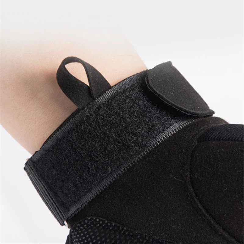

Tactical half finger gloves sports fitness climbing motorcycle riding Special Forces Combat fans men's and women's Gloves