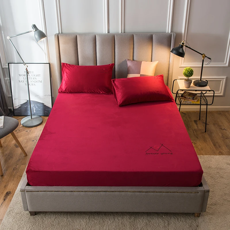 

2021new products Thickened warm crystal velvet Bed cover Fitted Sheet Pillowcases 2/3 Luxury Embroidery Pure color Bedding.