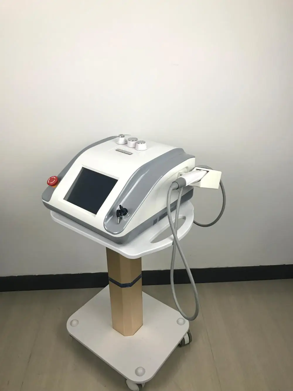 

Acne Skin Care Products 10Mhz RF face lifting portable body shaping fractional rf wrinkle removal mini home use 3 tips device