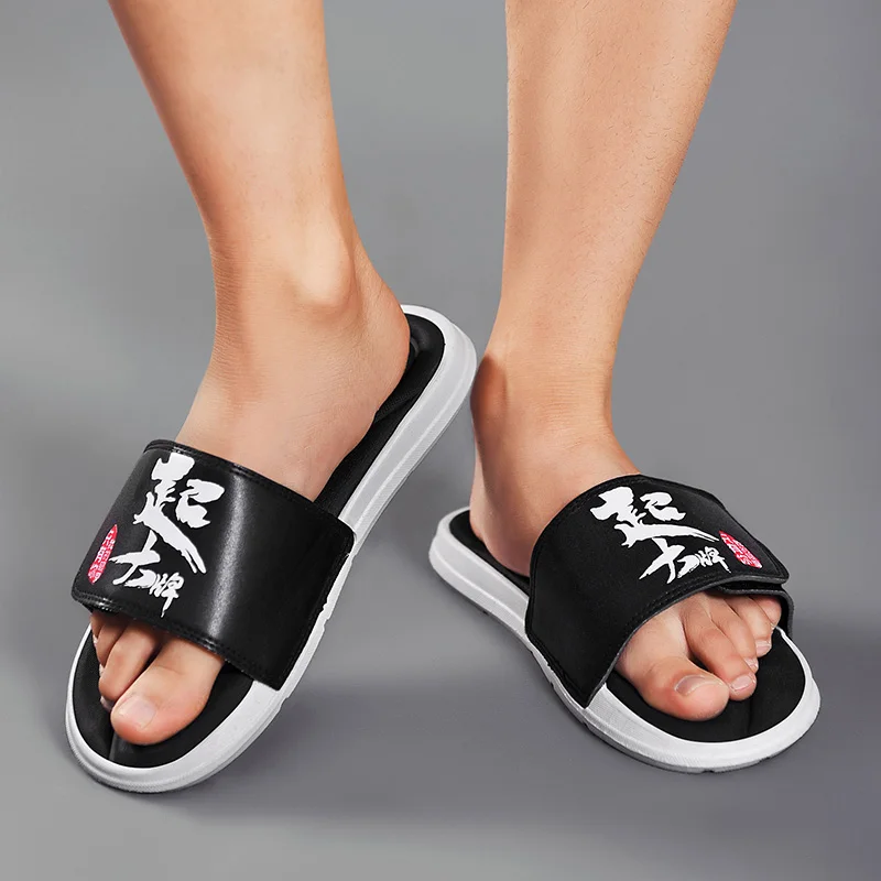 

2021 Summer Chinese Character Fashion Men's Slippers Soft One-word Slippers Outdoor Sandals Wear-resistant Rubber Size 35-46
