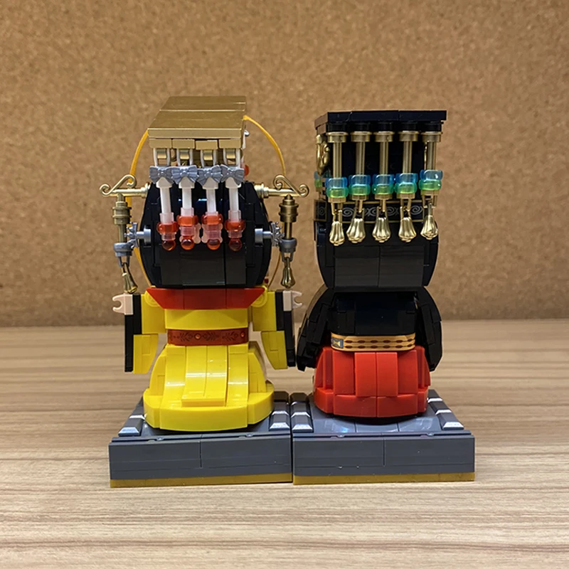 

LOZ China Ancient Tang Dynasty Empress Wu Emperor Li Zhi Queen King Sword 3D Mini Blocks Bricks Building Toy for Children no Box