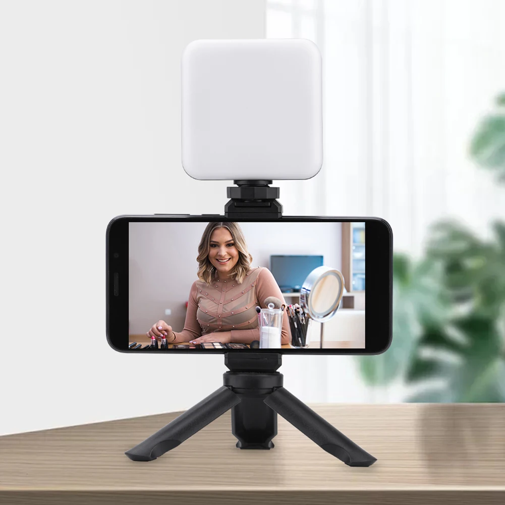 Конденсаторный микрофон со светодиодной подсветильник кой для записи видео |