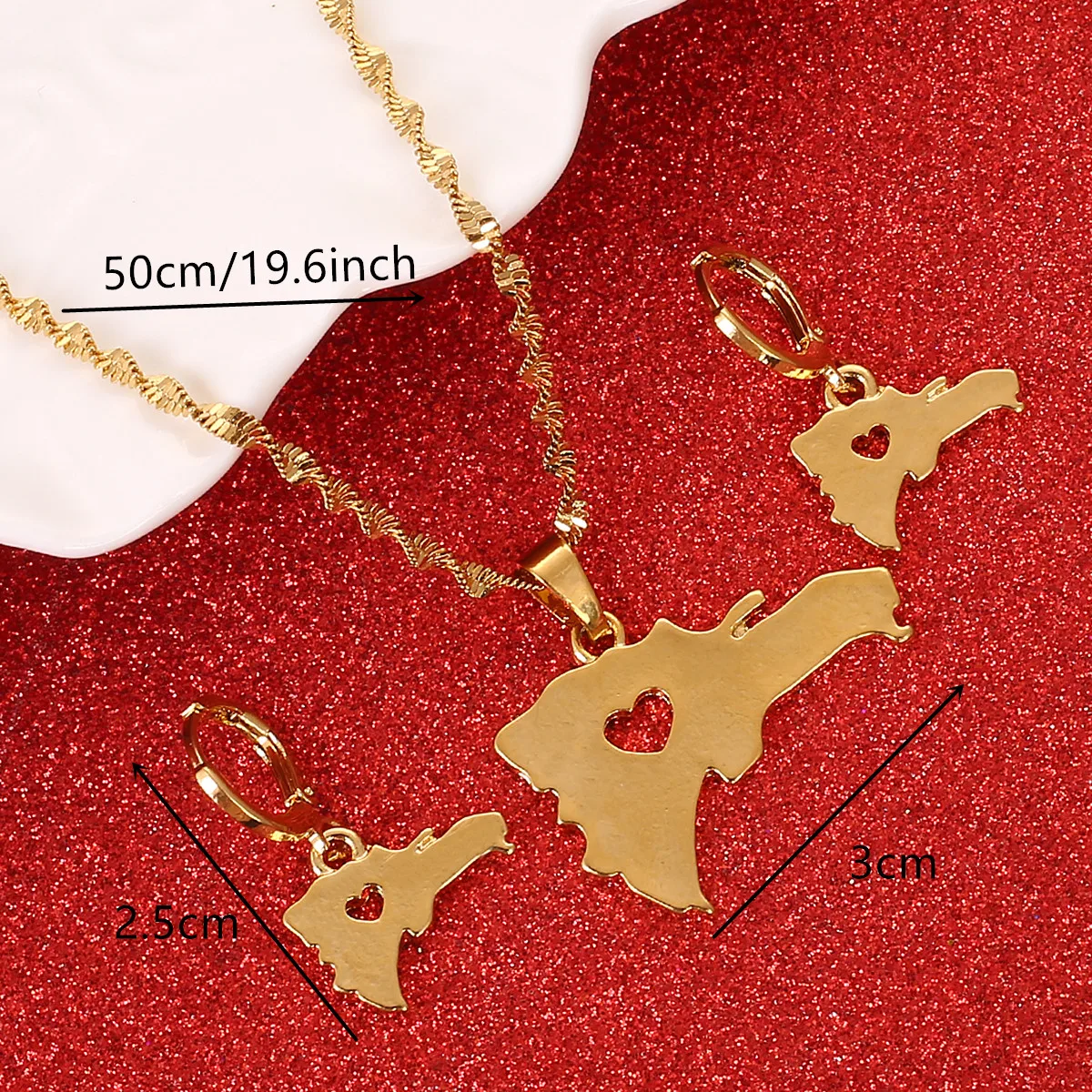 Ожерелье с подвеской в виде сердца из нержавеющей стали картой Доминиканской