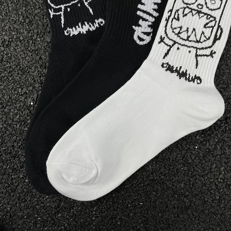 Japanese Cotton Cartoon Pattern Hip Hop Style Breathable Mid Tube Socks Skateboard Socks 4 Pair /box Soft Long Socks for Men images - 6