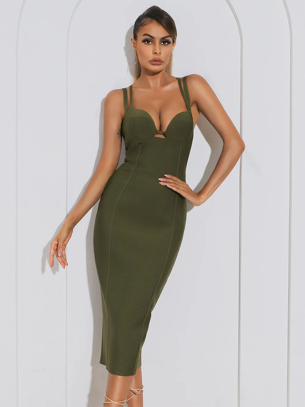 

2021 New Summer Women Spaghetti Strap Bandage Dress Sexy V Neck Sleeveless Hollow Out Midi Celebrity Club Evening Party Dress