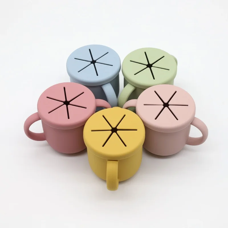 

Baby Feeding Cups BPA Free Child Silicone Food Storage Box Solid Color Infant Snack Cup Portable Kids Snacks Container with Lid