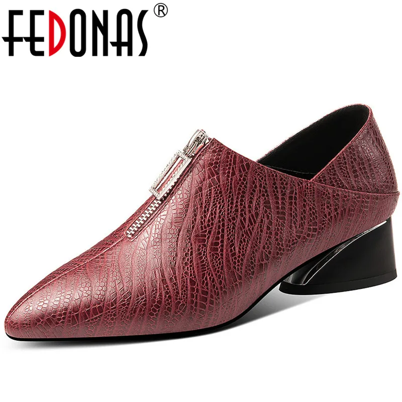 Женская обувь FEDONAS Классическая Повседневная из овчины с острым носком на молнии