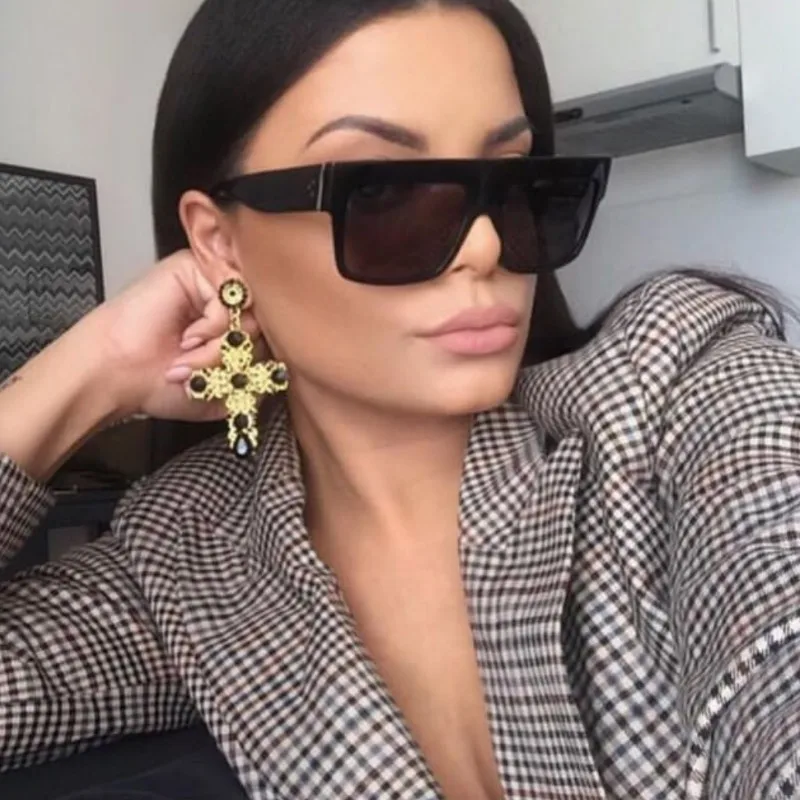Kim kardashian-gafas de sol cuadradas Vintage para mujer, anteojos de sol femeninos de estilo Retro, de diseño de lujo, color negro