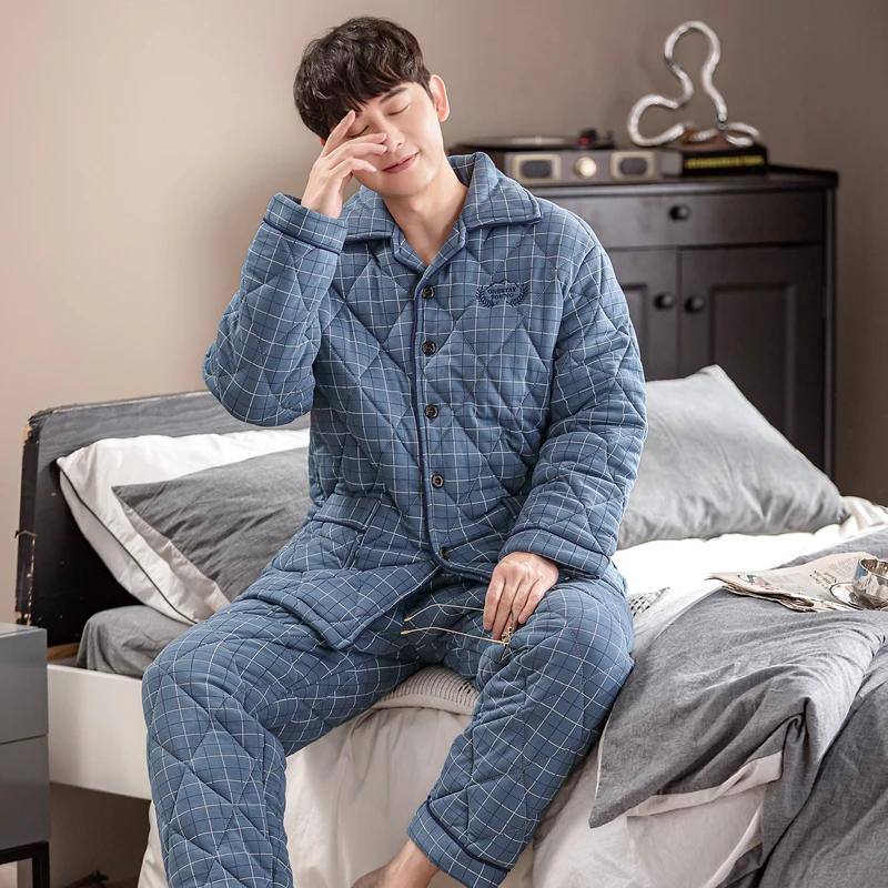

Новый мужской зимний пижамный комплект, Мужская трехслойная хлопковая стеганая Пижама, утепленная одежда для сна, 2 шт./компл., искусственная домашняя одежда