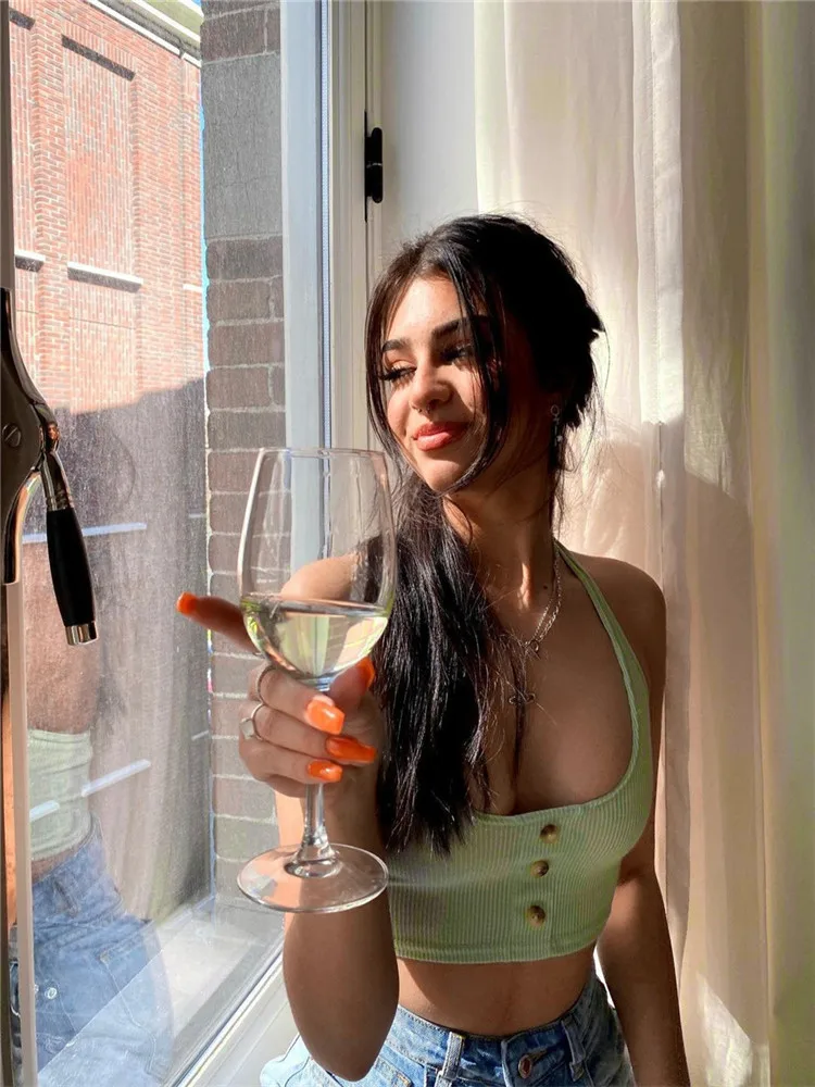 

Women Green Ribbed Knit Neck-Mounted Halter Crop Tank Tops Summer Sexy Sleeveless Solid Color Button Front Camisole 2021