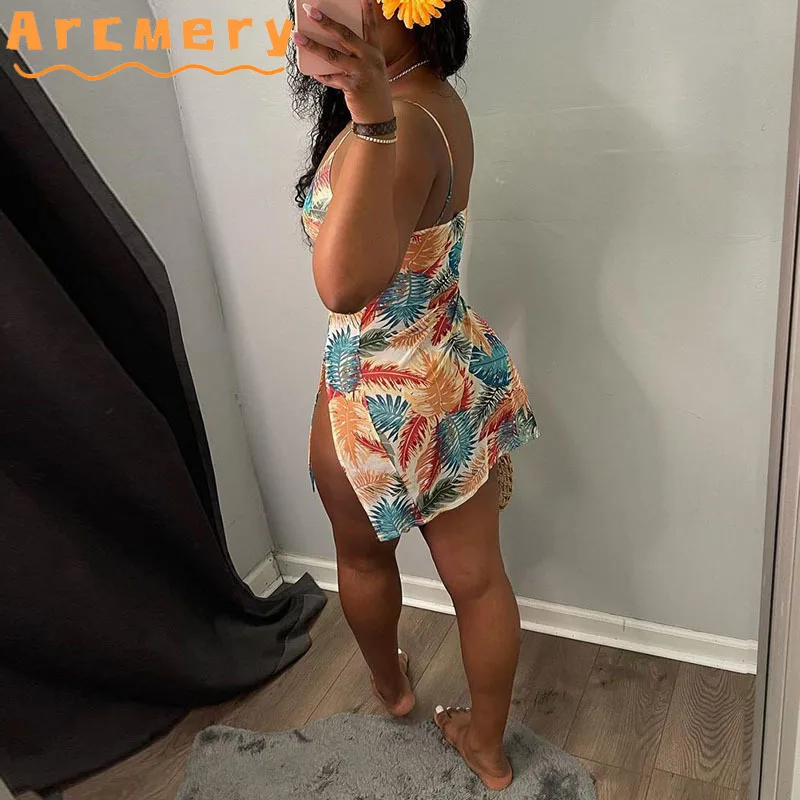 

Women Plus Size Leaf Printed Spaghetti Strap Slit Bodycon Mini Dress