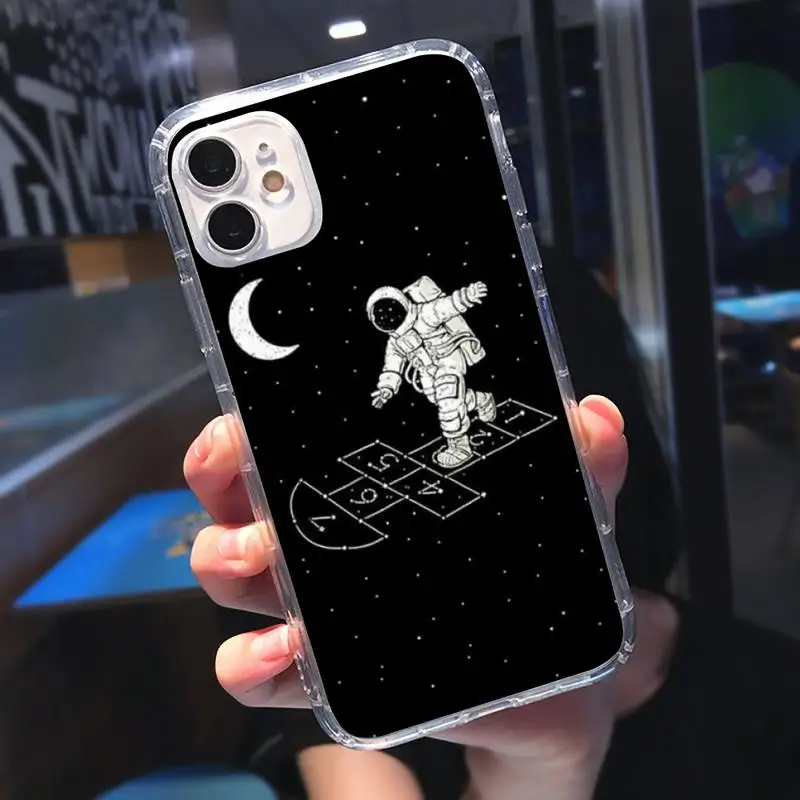 

Black White Moon Stars Space Astronaut Phone Cases Transparent soft For iphone 5 se 6 6s 7 8 11 12 plus mini x xs xr pro max