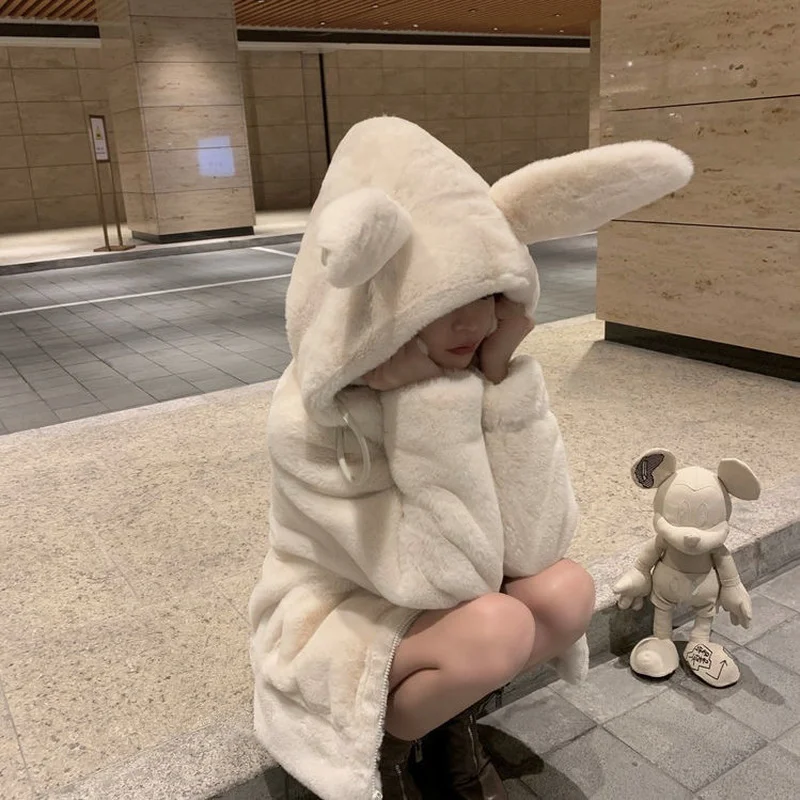 

Winter Fluffy Jacket with Rabbit Ears Raglan Sleeve Zipper Oversize Light Soft Harajuku Kawaii Faux Fur Hoodie 2021 White Parkas