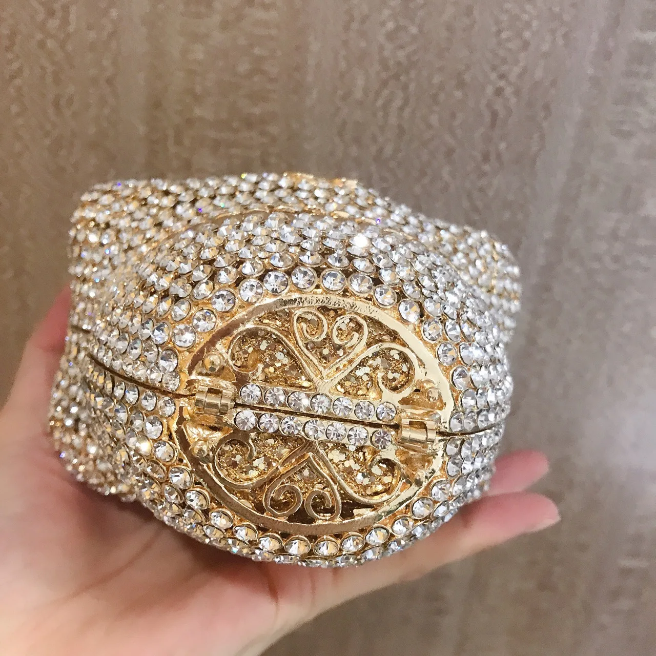 2021 New Diamond-Studded Skull Dinner Bag Storage Bag Halloween Metal Three-Dimensional Bag Ladies Clutch