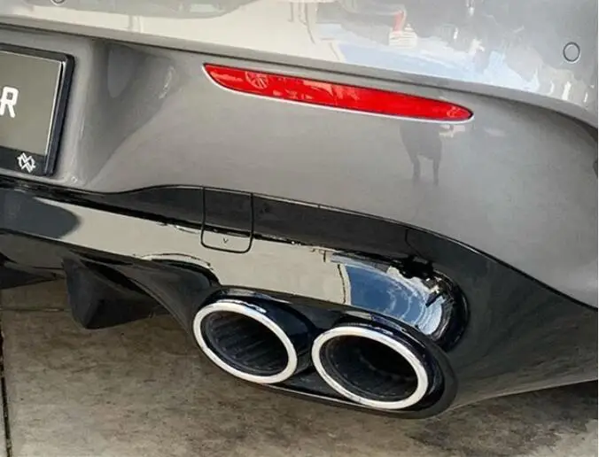 Диффузор для губ заднего бампера с наконечниками выхлопных газов ABS Mercedes Benz W118 CLA45