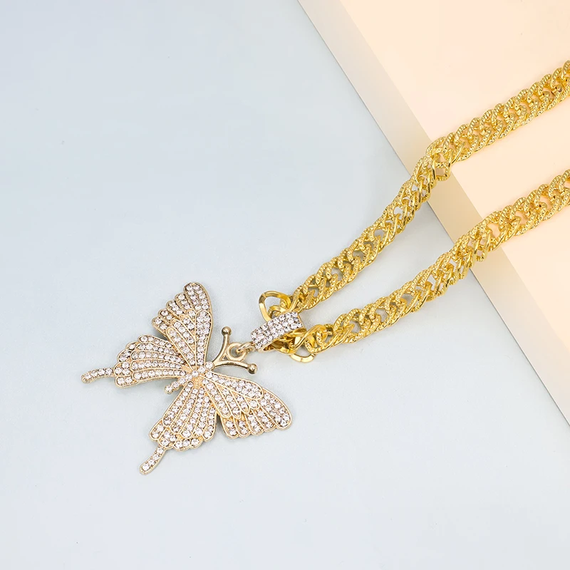 

Gold Rhinestone Butterfly Necklace Set Cuban Link Chain Choker Necklace Gifts for Women Butterfly Chains Bling Hip Hop Pendant
