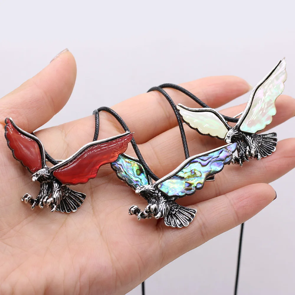 

Fashion Eagle Shape Necklace High Quality Natural Shell Alloy Pendant Necklace for Women Men Charms Jewelry Gifts 50x35 mm