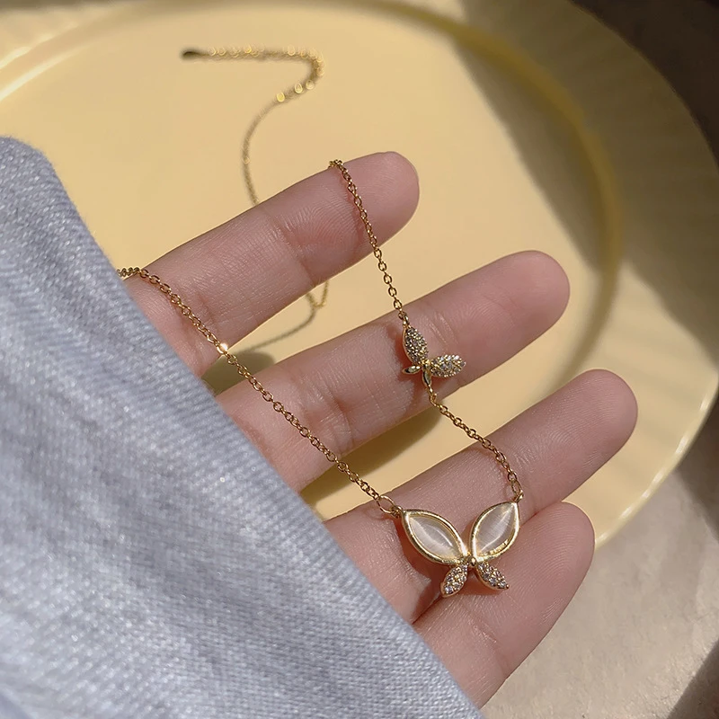 

Fashion Butterfly Necklace Popular Temperament Butterfly Pendant Necklace Charm Girl Titanium Steel Clavicle Chain Jewelry Gift