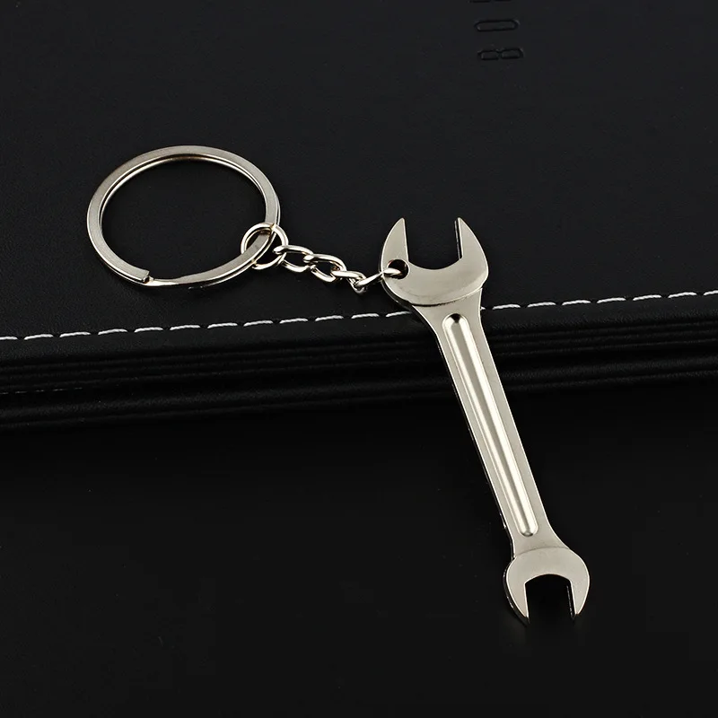 2020 new mini tool adjustable wrench vise screwdriver key ring charm fashion pendant jewelry gift car small | Украшения и