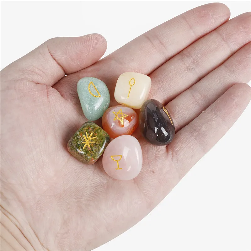 Камень ведьмы камень наблюдения. Аркенстон сердце горы. Ведьмины камни. Камень ведьм. Камень ведьм.