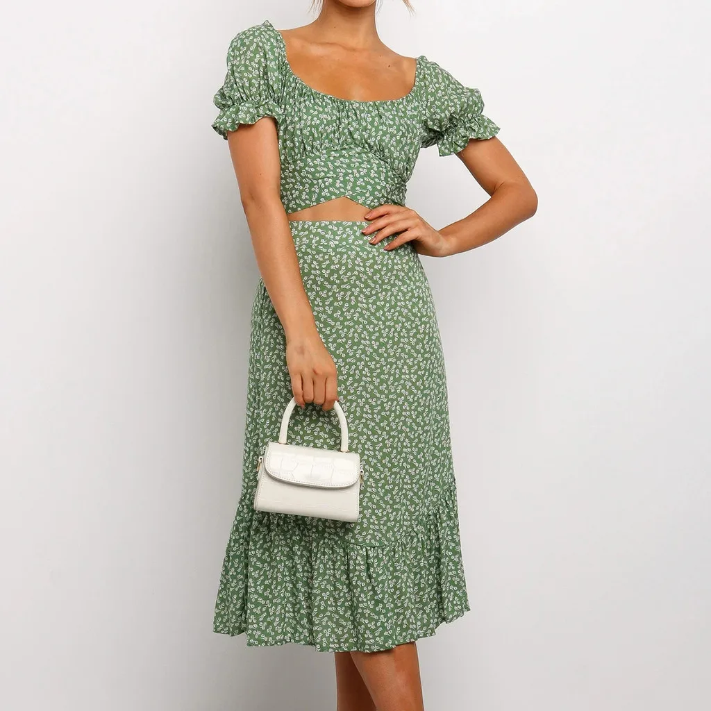 Женский комплект из двух предметов с оборками короткий топ квадратным вырезом и