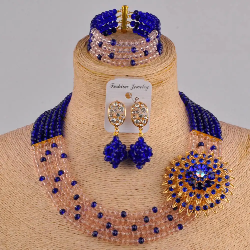 Нежное очаровательное бисерное ювелирное изделие Королевский синий персик