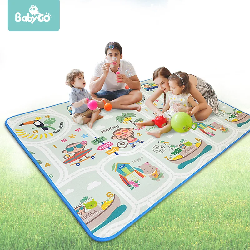 Детский коврик для ползания BabyGo развивающий мат с животными и обезьянами игровой