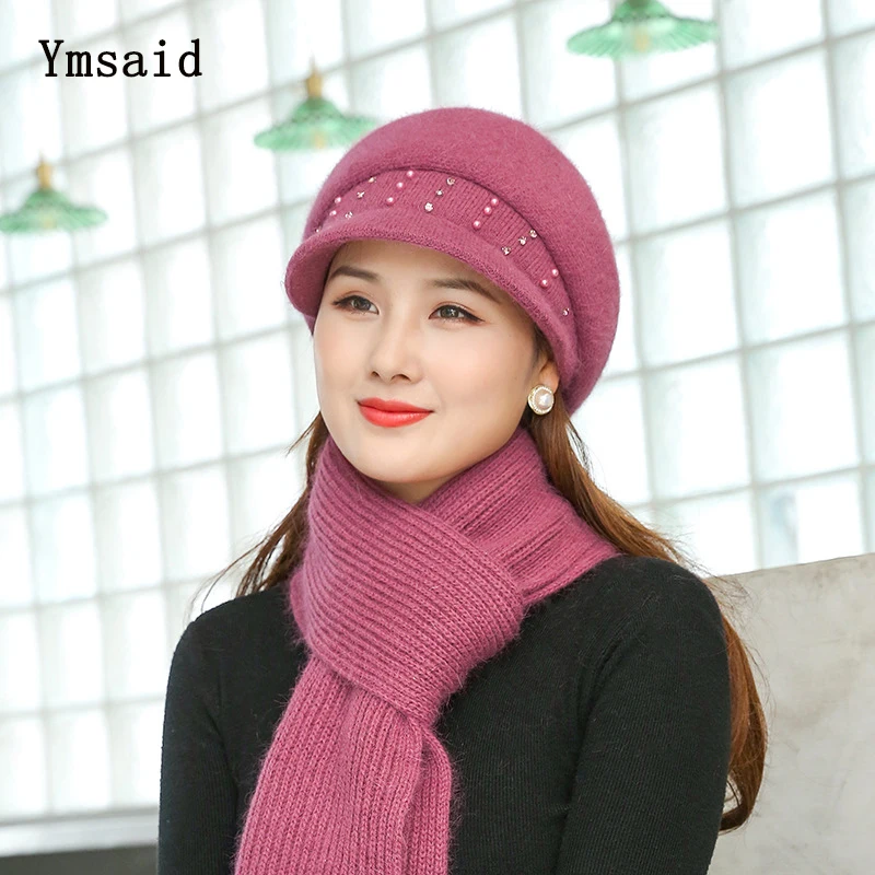 

Женская зимняя вязаная шапка с шарфом и мехом кролика