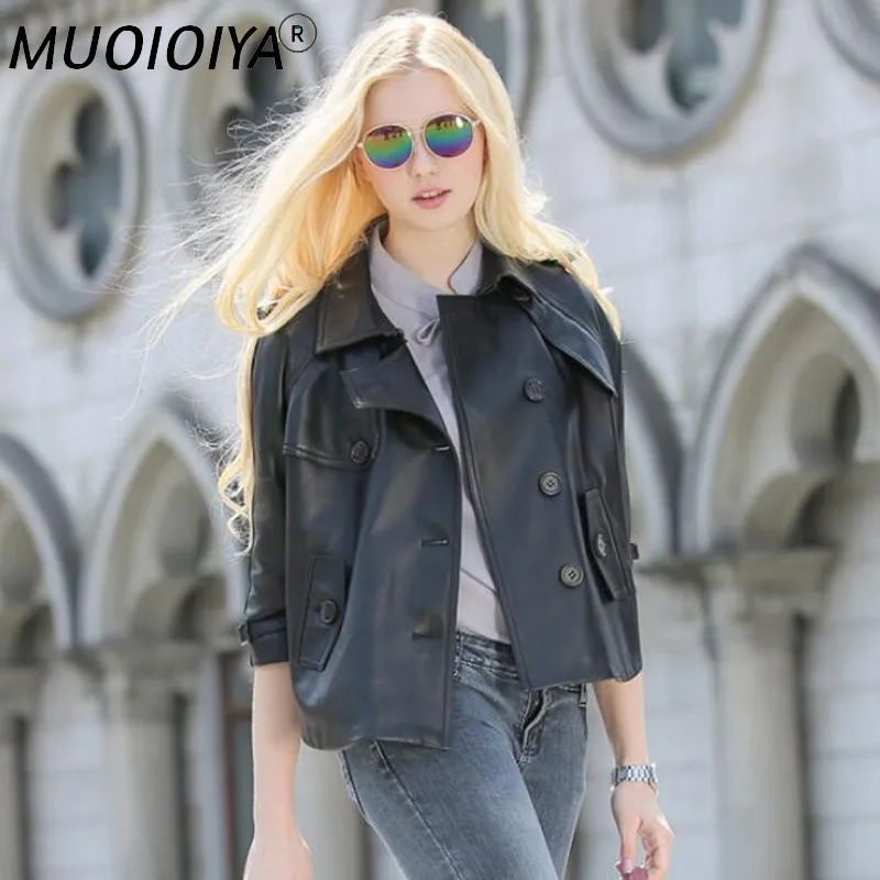 

Женская короткая куртка из натуральной овечьей шкуры